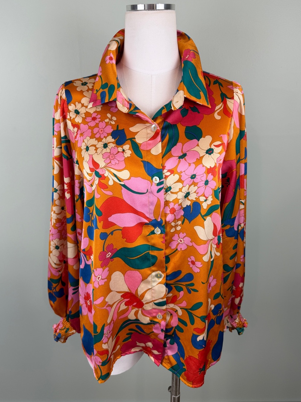 Pink Lily Retro Vibrant 70s Floral Button-Up Blouse size Medium